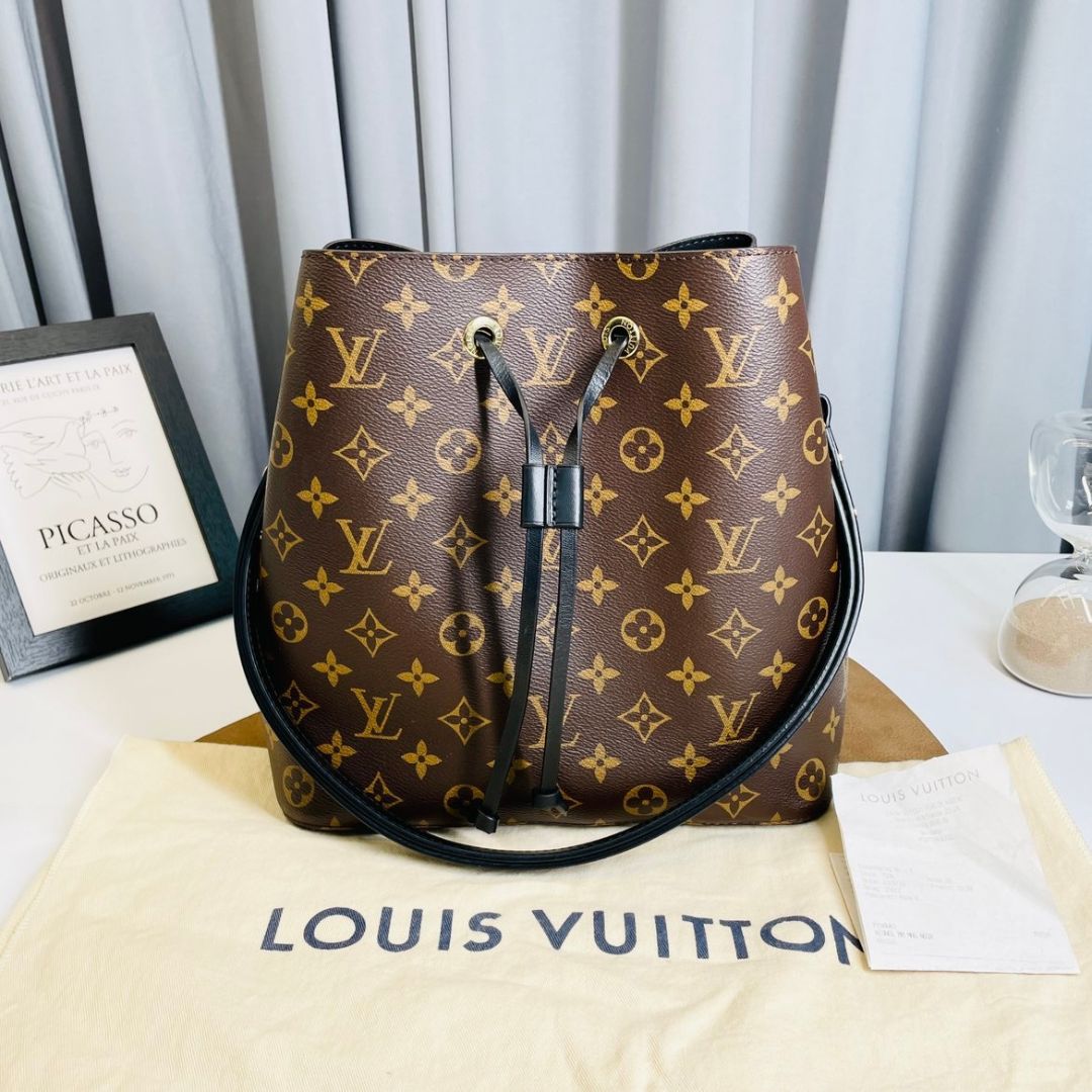 Louis Vuitton NeoNoe Bucket Bag MM Monogram Canvas